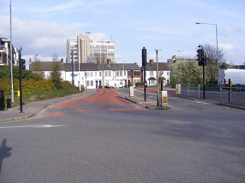 File:Cambridge Road, Barking - geograph.org.uk - 1209412.jpg