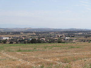 Castellnou d'Ossó vist des del sud.JPG
