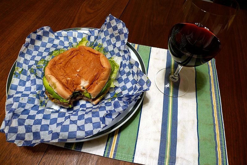 File:Cheeseburger and Zinfandel.jpg