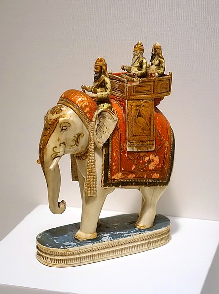 File:Chess piece, Punjab Hills, India, late 1770s to early 1800s AD, ivory, gilt and polychrome - Dallas Museum of Art - DSC04965.jpg