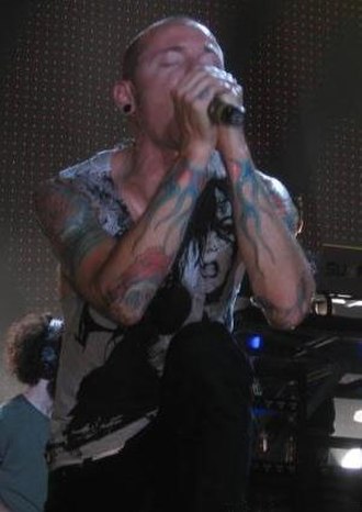 Chester Bennington performing at Smirnoff Music Centre in Dallas, Texas during the Projekt Revolution tour, 2007