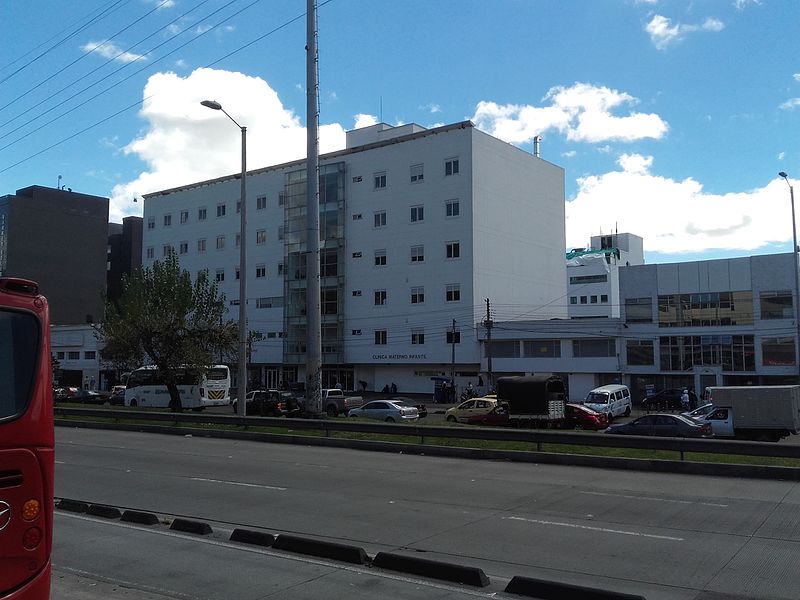 File:Clinica materno infantil en Bogotá N.jpg