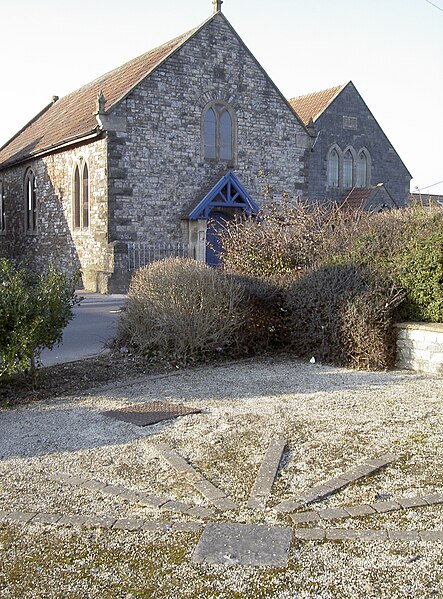 File:Close to the church - geograph.org.uk - 4870958.jpg