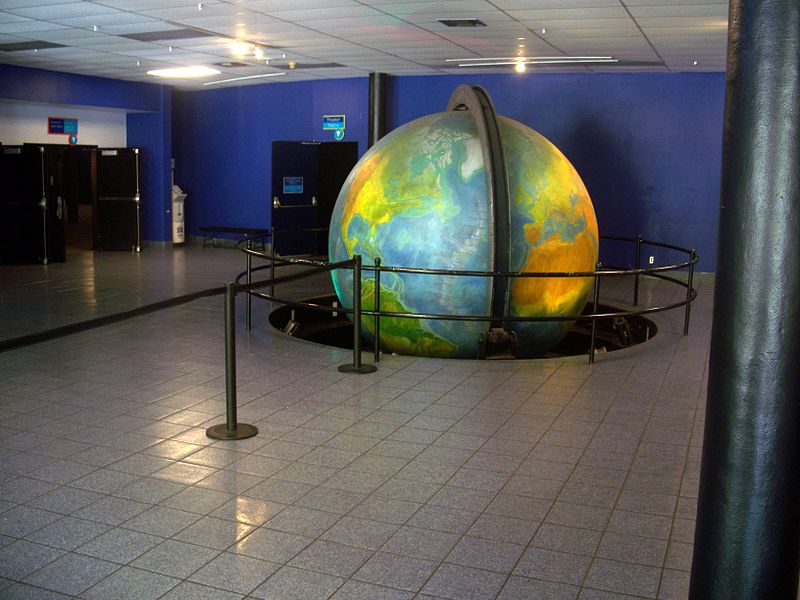 File:Coco Grove FL MoSaSTP globe01.jpg