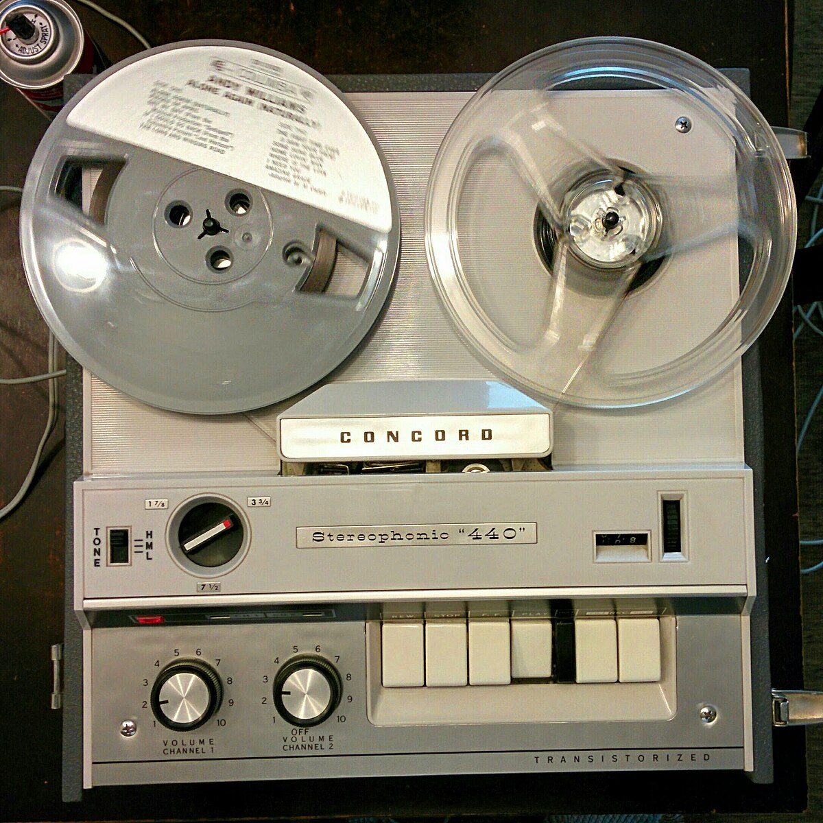 https://upload.wikimedia.org/wikipedia/commons/thumb/e/ed/Concord_Stereophonic_440_tape_recorder_%2816861050336%29.jpg/1200px-Concord_Stereophonic_440_tape_recorder_%2816861050336%29.jpg