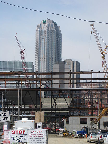 File:Consol Energy Center and BNY Mellon May 2009.jpg