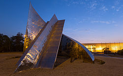 Crescent and Star Monument.jpg