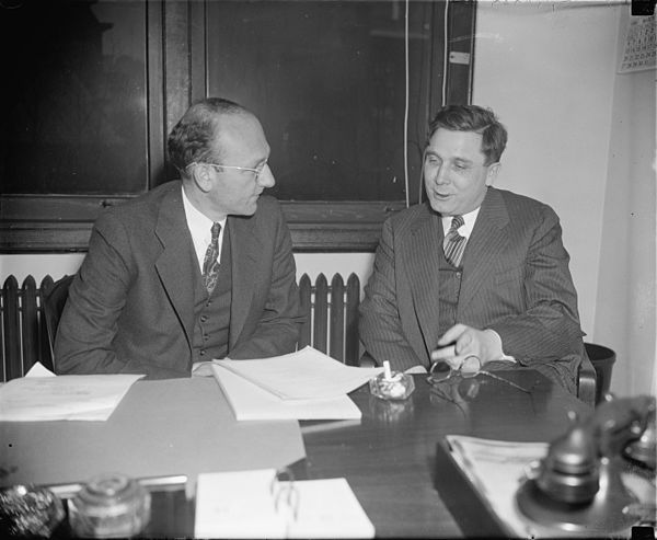 Willkie (right) and David E. Lilienthal