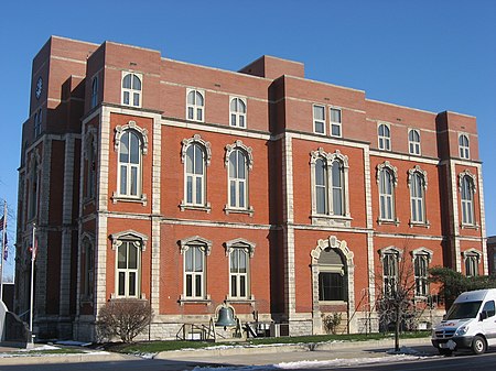 Defiance County Courthouse, southern side and front.jpg