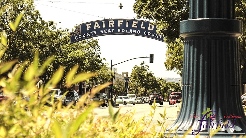 The population of Fairfield in California is 105321