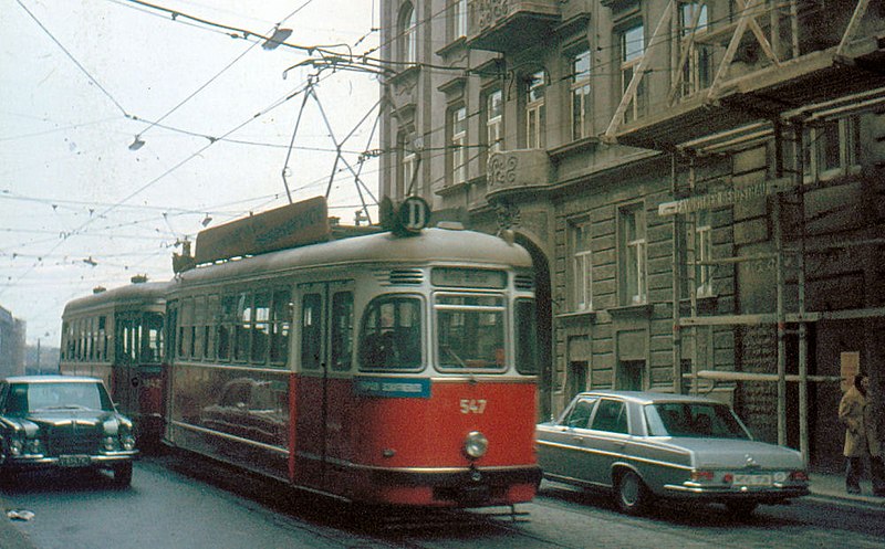 File:Dstrich L 547 + l 1842 Liechtensteinstr.jpg