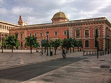 Edifici de La Nau des de la Plaça del Patriarca València.JPG