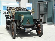 2010 replica of the Siemens "Elektrische Viktoria" ElektrischeVictoria-Wien Siemenscity Eroffnungsfest-01.JPG