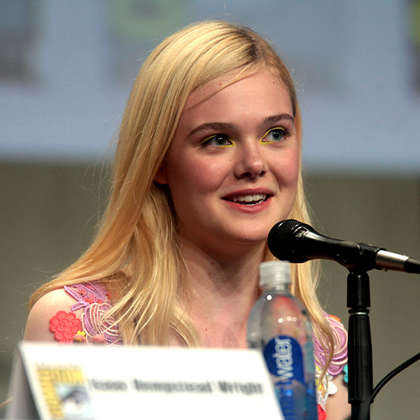 Image: Elle Fanning, The Boxtrolls, 2014 Comic Con 1 (crop)