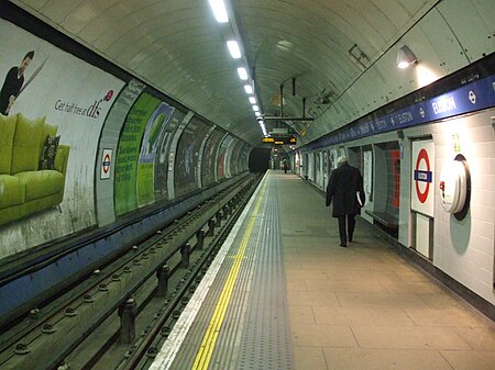 Fail:Euston tube stn Victoria line northbound.JPG