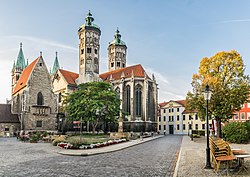 Exterior of Naumburg Cathedral 10.jpg