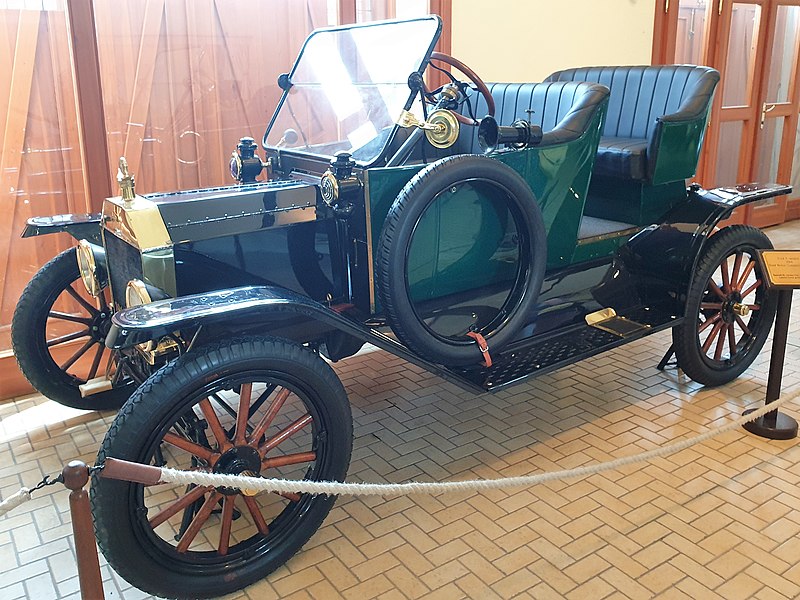 File:Ford T-modell - 1914.jpg