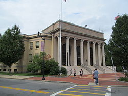 Framingham Memorial Building, Framingham MA.jpg