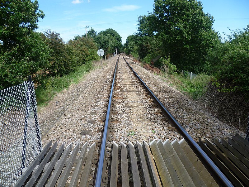 File:Freight line near Higham - geograph.org.uk - 3087747.jpg