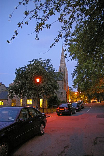 File:Gentleman's Row, Enfield - geograph.org.uk - 842470.jpg