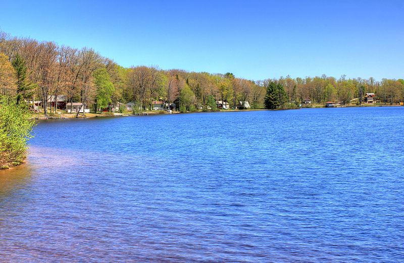 File:Gfp-michigan-twin-lakes-state-park-curving-shoreline.jpg