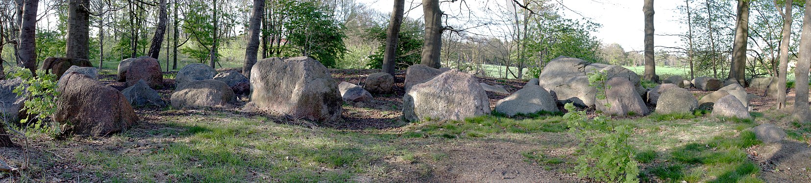 Neolithic passage grave Steinkimmen I in Ganderkesee, Germany.