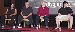 Gunnar Hansen, R.A. Mihailoff, Bill Johnson, fotite fare de Ryota Nakanishi.jpg