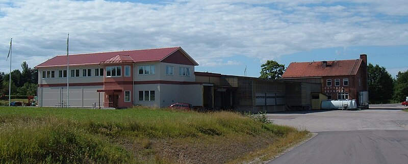 File:Guttsta Bryggeri.JPG