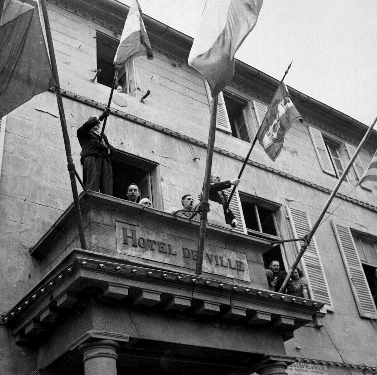 Today in History: August 26, de Gaulle's victory march