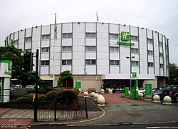 Heathrow Holiday Inn Ariel - geograph.org.uk - 1882947.jpg