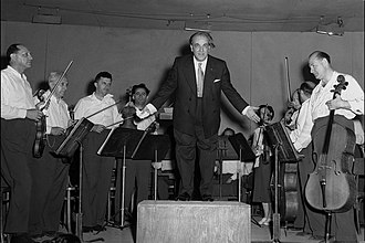 Villa-Lobos in June 1952 Heitor Villa-lobos TA.jpg