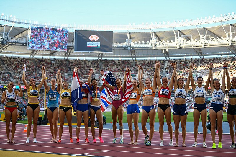 File:Heptathlon 200823 Budapest 2023.jpg