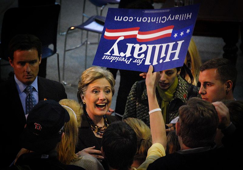 File:Hillary in Lorain today (2294931678).jpg