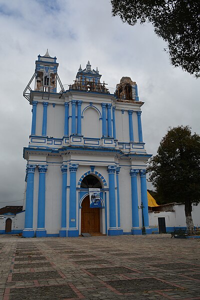 File:Iglesia De Santa Lucia, San Cristóbal de las Casas Chiapas.jpg