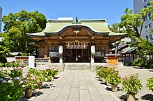 ファイル:Ikasuri-jinja,_haiden.jpg