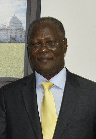 <span class="mw-page-title-main">Jocelerme Privert</span> Haitian politician (born 1953)