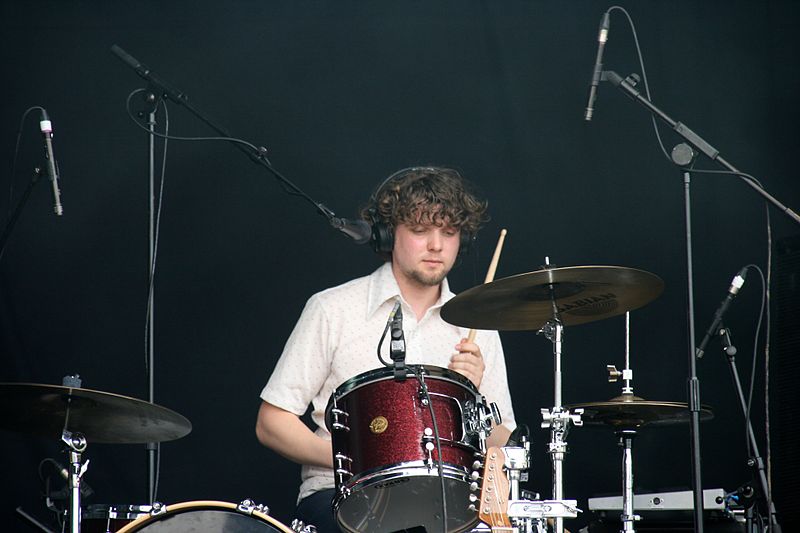 File:Jodrell Bank Live 2011 09.jpg