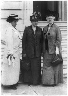Julia Lathrop, Jane Addams, and Mary McDowell in Washington Julia Lathrop, Jane Addams, and Mary McDowell in Washington 3a50129u.tif