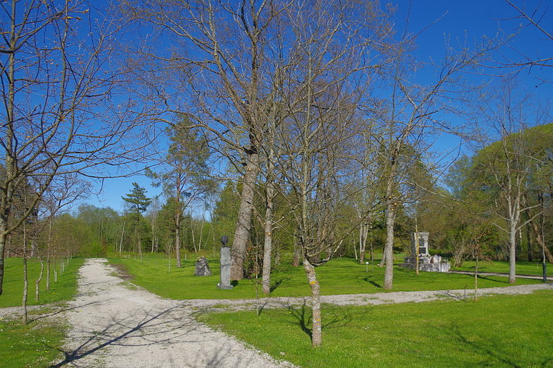 File:Külma talu park.JPG