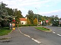 Čeština: Otočka městských autobusů v ulici K Radonicům v Satalicích (Praha 19) English: K Radonicům street in Satalice, Prague