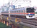 六角形タイプのスカートを装着していた頃の2次車（3738編成） （1995年5月14日 八広駅 - 四ツ木駅間）