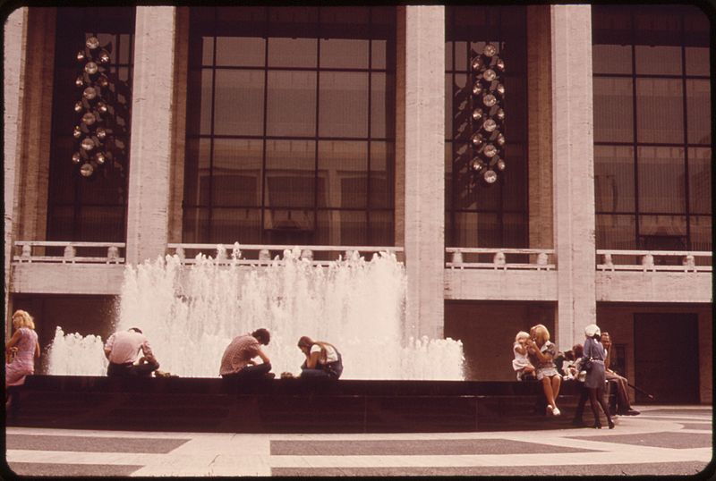 File:LINCOLN CENTER PLAZA IS ENCLOSED BY TWO THEATERS, AN OPERA HOUSE AND A CONCERT HALL. BOUNDING THE CENTER ARE 62ND AND... - NARA - 551636.jpg