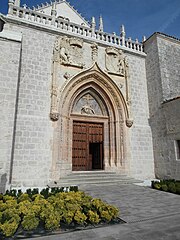 Portada de la iglesia.