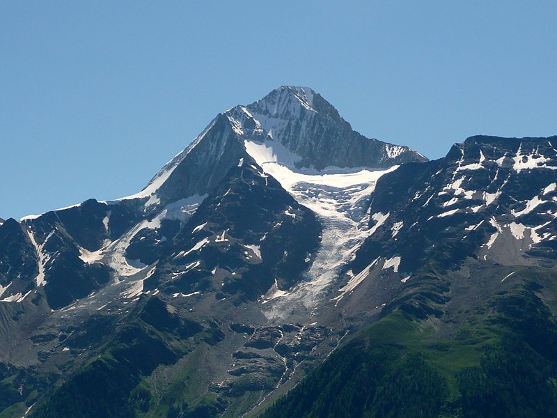 File:Lauchernalp-Bietschhorn.JPG