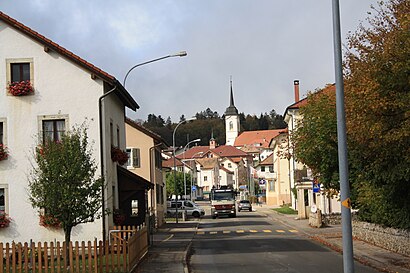 So kommt man zu Les Breuleux mit den Öffentlichen - Mehr zum Ort Hier