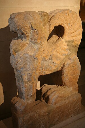 Lion ailé Vulci Louvre.JPG 