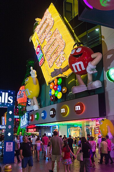 File:M&M's World, Las Vegas.jpg