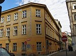 Měšťanský_dům_U_modré_boty_(Staré_Město),_Praha_1,_Haštalská,_Haštalské_nám.,_Za_Haštalem_13,_Staré_Město.JPG