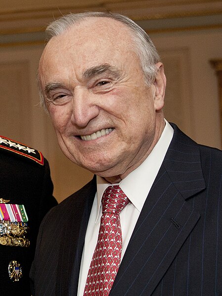 File:MC-LEF Twentieth Annual Semper Fidelis Gala 06 (William Bratton 1).jpg