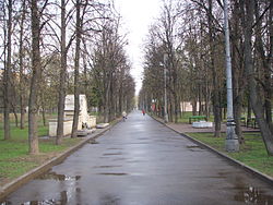 Main alley of the Memorial park in 2010